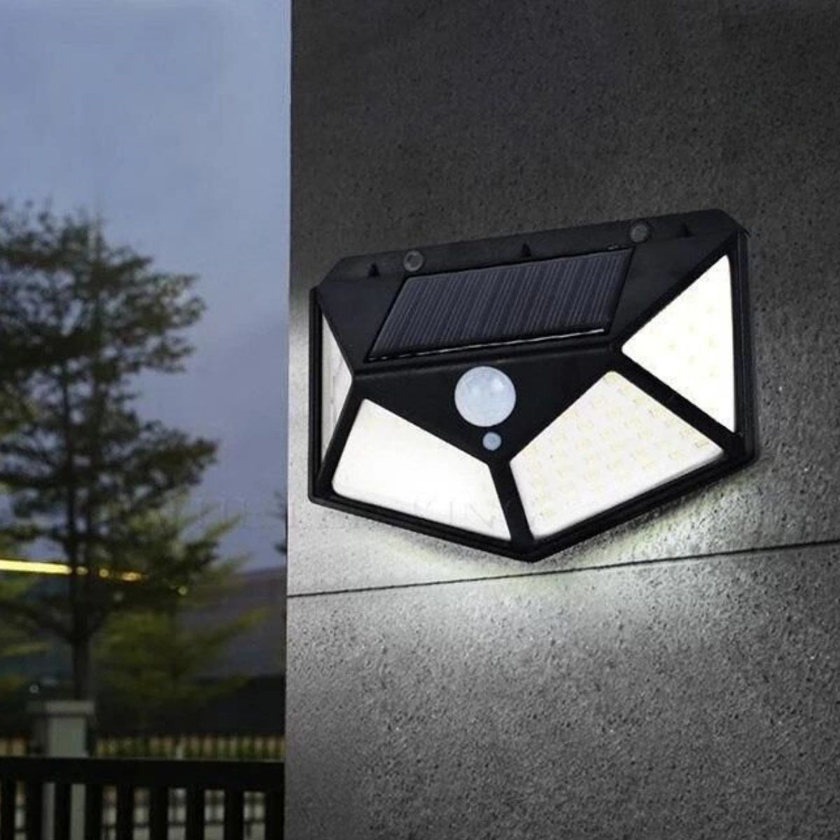 100 Ledli 3 Farklı Aydınlatma Ayarlı Solar Güneş Enerjili Hareket Sensörlü Bahçe Duvar Lambası (4707) 100 Ledli 3 Farklı Aydınlatma Ayarlı Solar Güneş Enerjili Hareket Sensörlü Bahçe Duvar Lambası (4707)