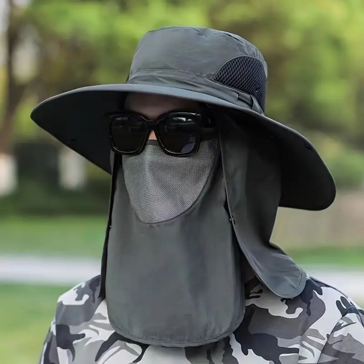 Güneş Koruyuculu Nefes Alabilen Maskeli ve Boyun Kapaklı Geniş Kenarlı Balıkçı Şapkası (4707) Güneş Koruyuculu Nefes Alabilen Maskeli ve Boyun Kapaklı Geniş Kenarlı Balıkçı Şapkası (4707)