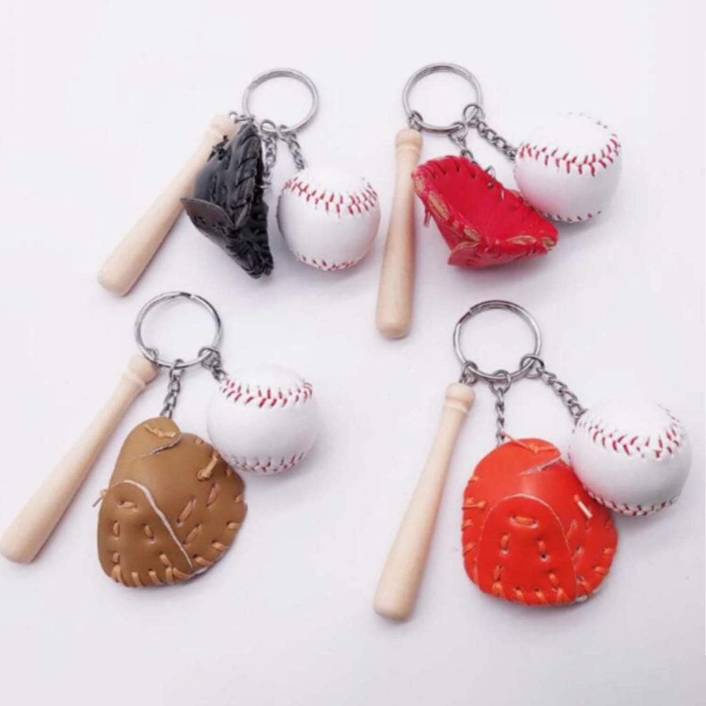 Petinka Baseball Keychain Şık Kolye Çanta Süsü Beyzbol Tasarımlı Anahtarlık Petinka Baseball Keychain Şık Kolye Çanta Süsü Beyzbol Tasarımlı Anahtarlık